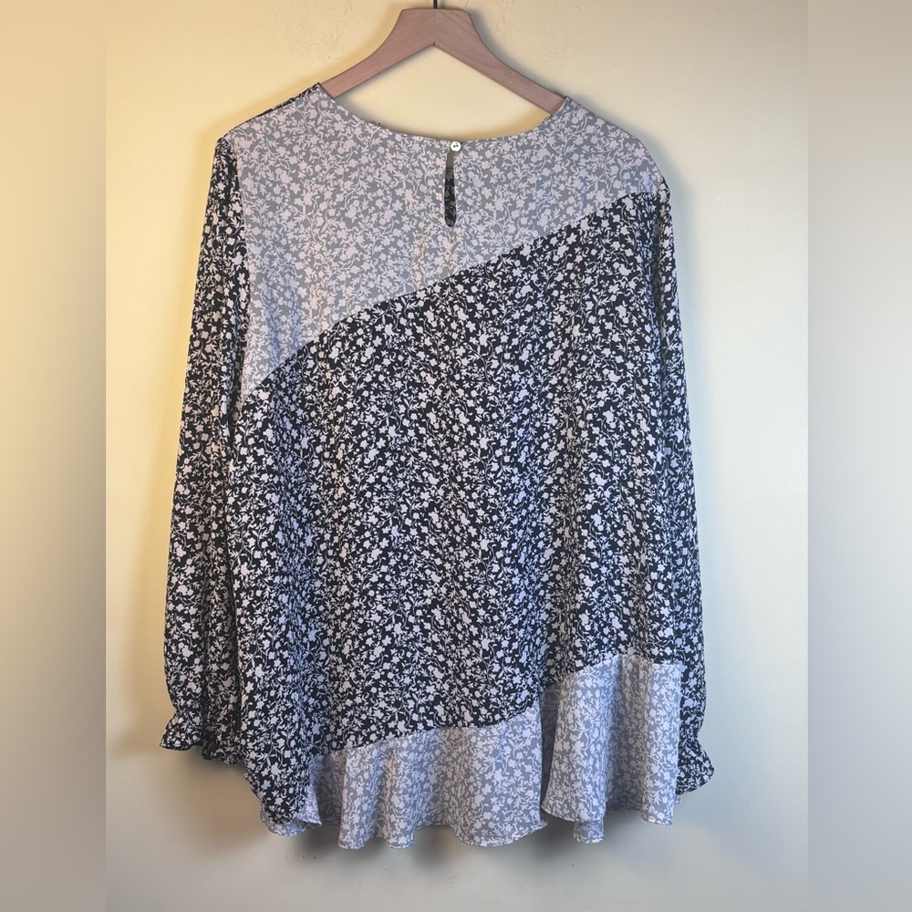 LOGO by Lori Goldstein Floral Long Sleeve Blouse Top Contrasting Panels 2X - Picture 2 of 7